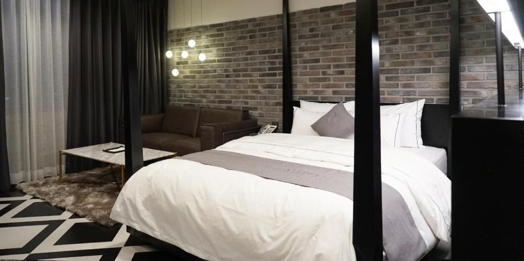 Astro Hotel Yongin Dış mekan fotoğraf